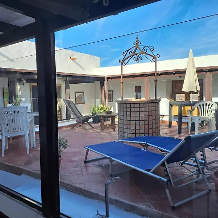 Casona La Orilla 1908 3* Tias