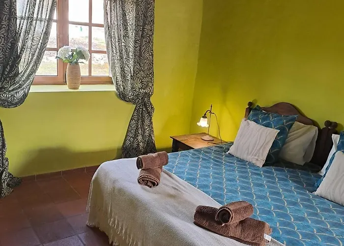 Casona La Orilla 1908 Tías